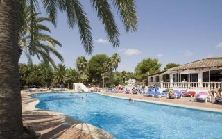 Ola Club Cecilia Apartments