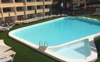 Sunsuites Amazonas Apartments