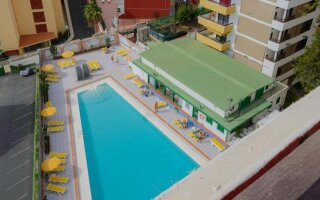 Las Arenas Apartments