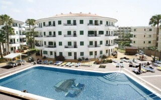 Las Faluas Apartments