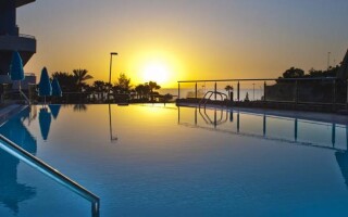 Terraza Amadores Apartments