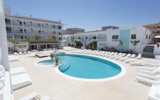 The Beach Star Apartments