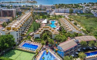 Zafiro Tropic Aparthotel