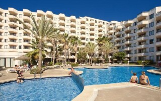 TRH Jardi­n del Mar Beach Hotel