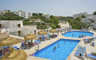 Ferrera Blanca Aparthotel