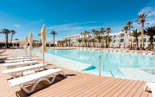 Grand Palladium White Island Resort & Spa Hotel