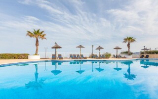 Marina Palace Apartments