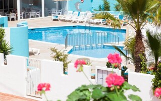 Oasis Sa Tanca Apartments