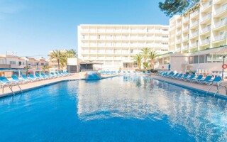 Azuline Coral Beach Hotel