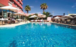 Fergus Paraiso Beach Hotel