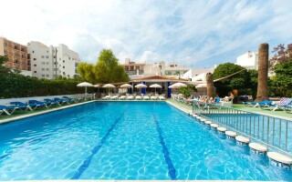 The Red Hotel by Ibiza Feeling