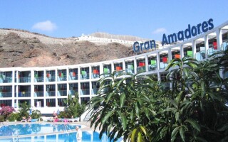 Gran Amadores Apartments