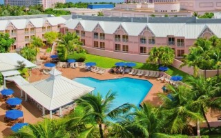 Comfort Suites Paradise Island