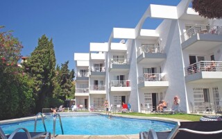 Bellamar Apartments