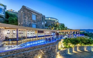 Royal Marmin Bay Boutique & Art Hotel