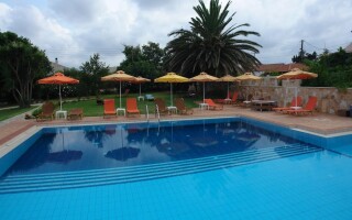 Androulakis Apartments