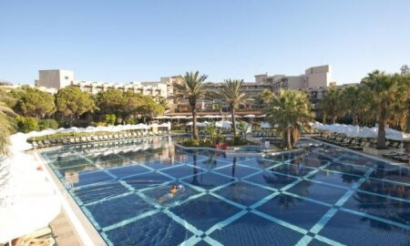 Crystal Tat Beach Golf Resort & Spa