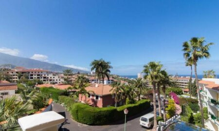 La Carabela Apartments