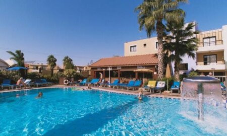 Senator Hotel Apartments