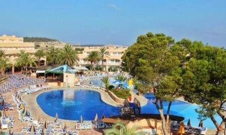 Sirenis Sea View Country Club Hotel