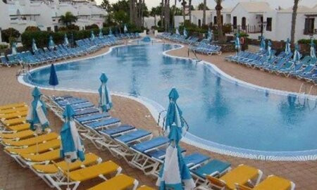 Flamingo Beach Resort Apartments