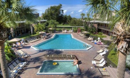 Rosen Inn International Hotel