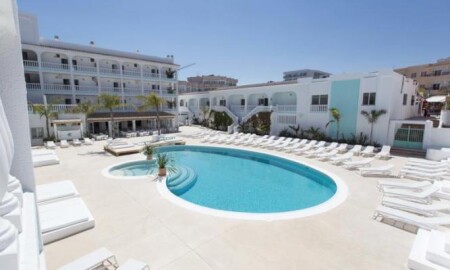 The Beach Star Apartments