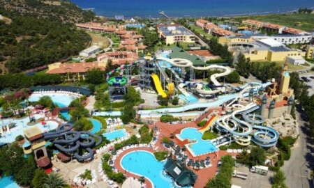 Aqua Fantasy Aquapark & Spa Hotel