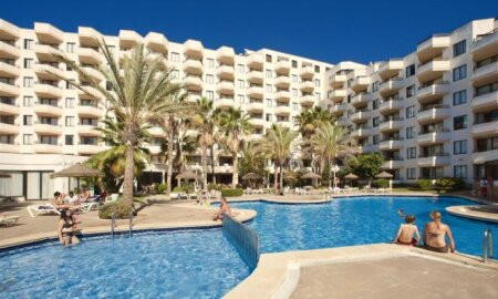 TRH Jardi­n del Mar Beach Hotel