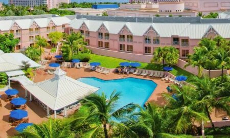 Comfort Suites Paradise Island