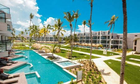 Excellence El Carmen Hotel