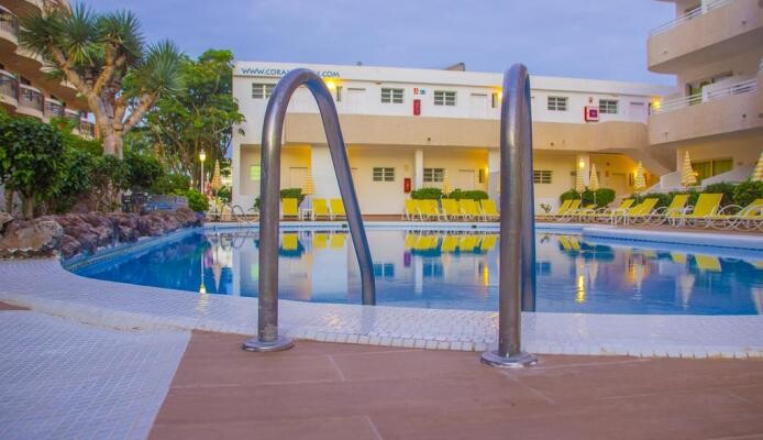 Coral California Apartments, Playa de las Americas, Tenerife - Americas Destination Apartments