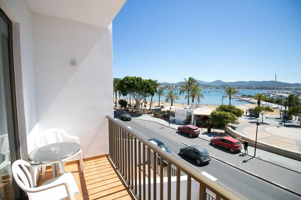 The White Apartments by Feeling, San Antonio,