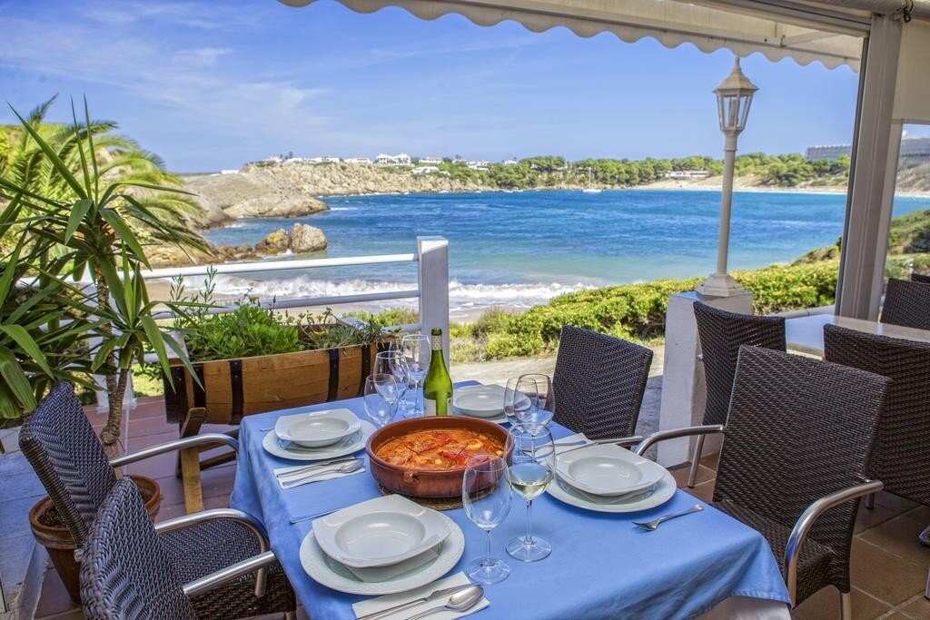 White Sand Beach Club, Arenal d'en Castell, Menorca