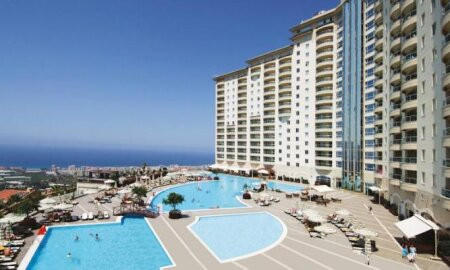 Goldcity Tourism Complex Hotel