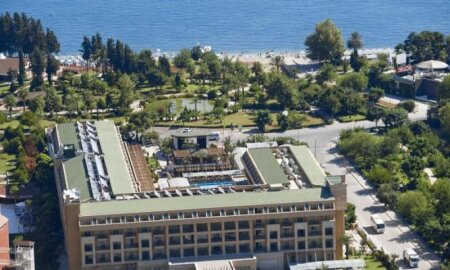 Crystal De Luxe Resort & Spa Hotel