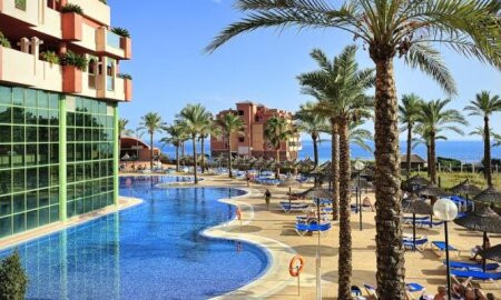 Holiday Palace Hotel