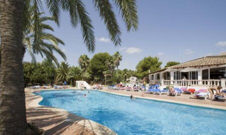 Ola Club Cecilia Apartments