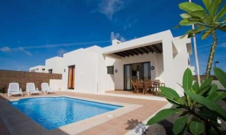 Ereza Las Buganvillas Villas