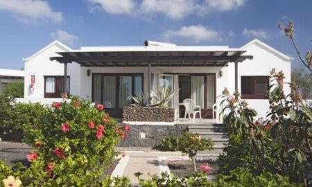 Playa Limones Bungalows