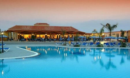 Tsokkos Paradise Village Aparthotel