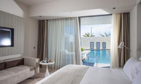 Aqua Blue Boutique Spa & Hotel