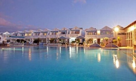 Cinco Plazas Apartments