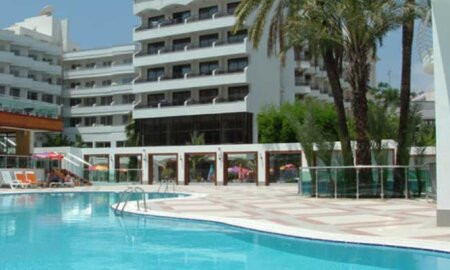 Blue Bay Classic Hotel