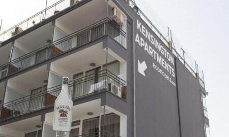 Econotels Kensington Apartments