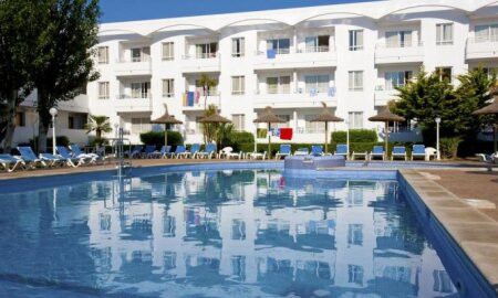 Hobby Club Apartments