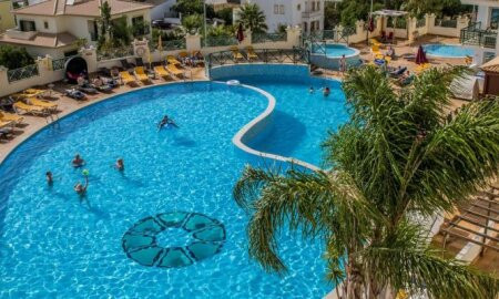 Forte do Vale Apartments