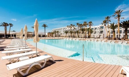 Grand Palladium White Island Resort & Spa Hotel