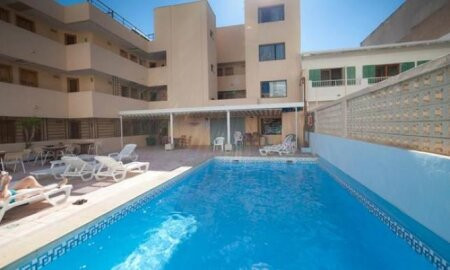 Confort Plaza Apartments