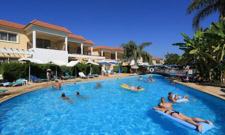 Jacaranda Aparthotel